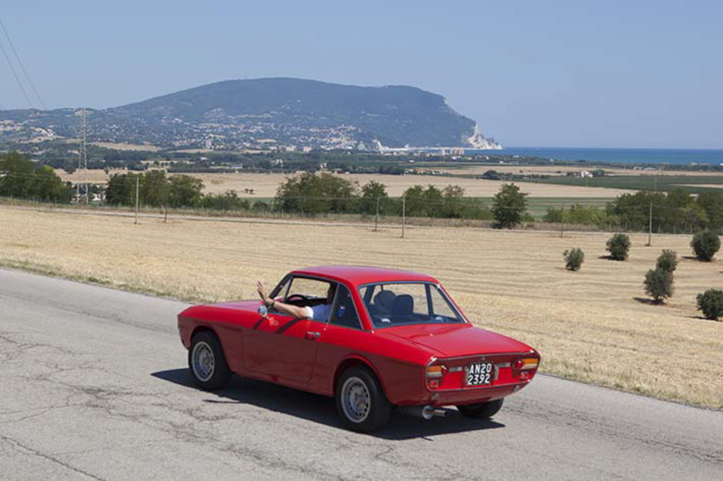 Torna La Due Giorni Del Conero Raduno Per Auto D Epoca Organizzato