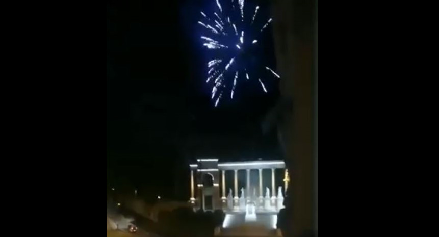 Macerata Fuochi D Artificio Sul Monumento Ai Caduti VIDEO Picchio