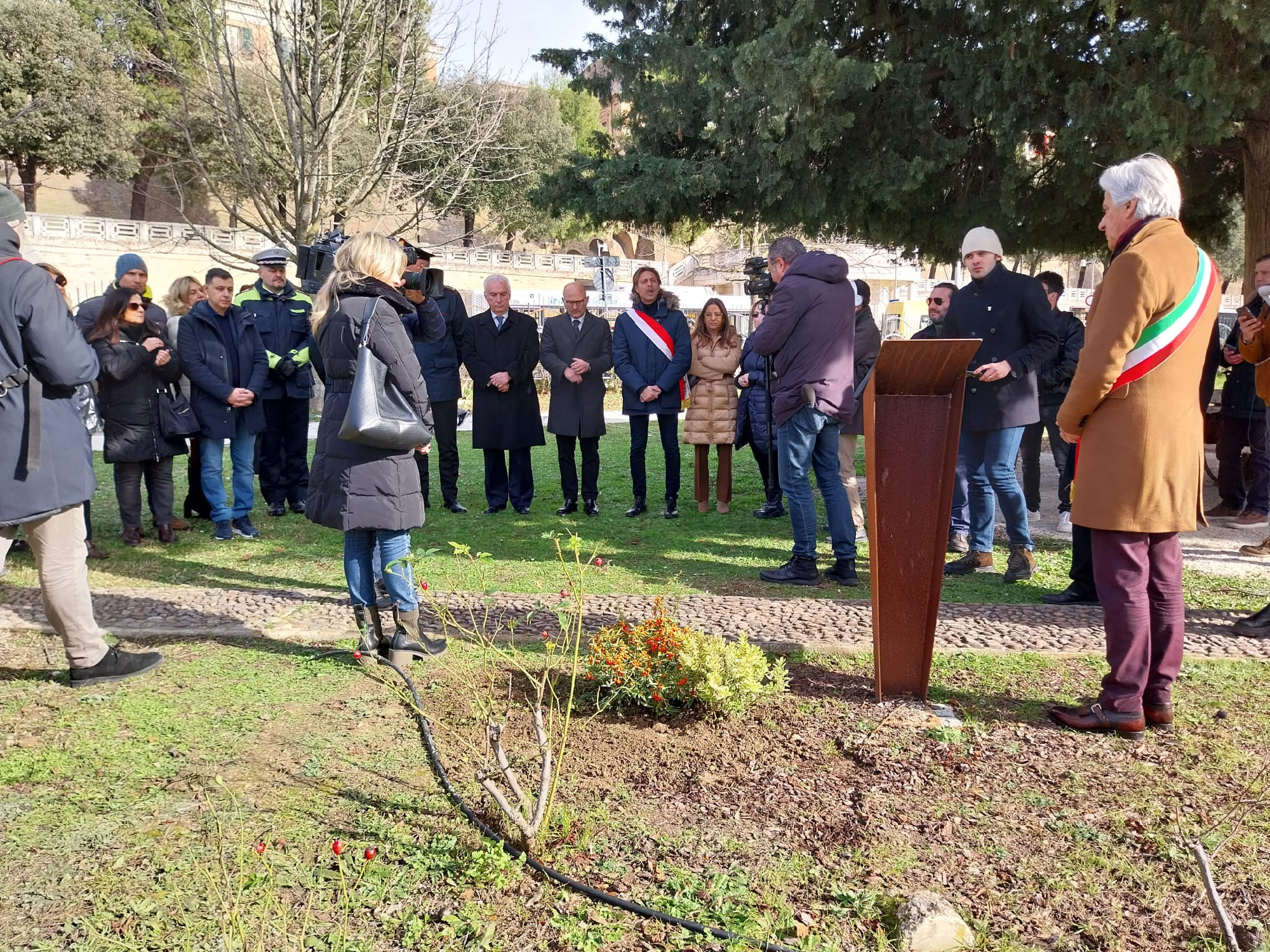 Macerata Si Ferma A Anni Dalla Morte Di Pamela Mastropietro Al Fianco Della Famiglia Per