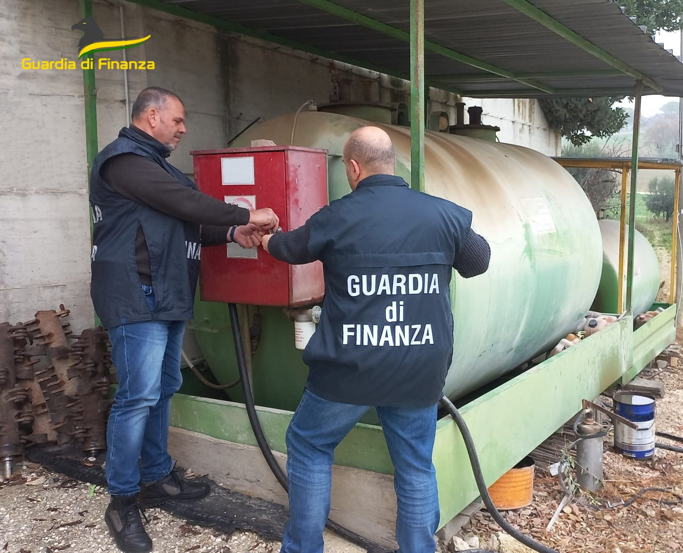 Truffa Del Carburante Agricolo, Sequestrati 4500 Litri Di Gasolio: Tre ...