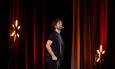 -Alessandro Siani porta “Fake News” a Porto Recanati: risate e satira all'Arena Gigli