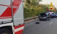 Tolentino - strike tra tre auto sulla Superstrada 77, otto persone coinvolte