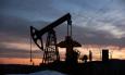 Petrolio ai minimi, l'America a un bivio: shale, benzina a buon mercato e il dilemma di Washington