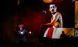 Popsophia, Freddie Mercury protagonista a Civitanova: “The Show Must Go On” conquista Piazza della Libertà