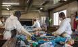 "I magazzini sono pieni di plastica": Cosmari lancia l'allarme