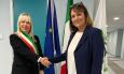 San Severino, la prima campanella porta una nuova dirigente al “Divini”: Catia Scattolini alla guida dell’istituto