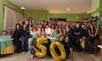 Il tempo passa, l’amicizia resta: i nati nel 1976 festeggiano i 50 anni a Camerino