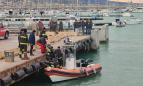 Si getta in mare e scompare: ricerche in corso al porto di Civitanova (FOTO)