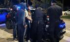 Civitanova, si aggira tra le auto sul lungomare e prova ad aprirle: 39enne denunciato