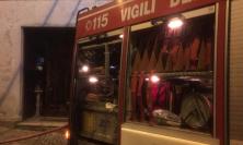 Cingoli, scoppia incendio in un appartamento: salvo l’inquilino, intervento dei Vigili del fuoco