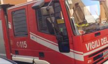 Incendio in un letamaio a Recanati, intervento dei vigili del fuoco