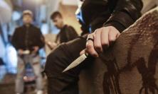A soli 15 anni accoltella rivale in amore: storie di "ordinaria" violenza
