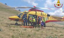 Visso, cade con la Vespa lungo la Valnerina: trasferito d'urgenza Torrette