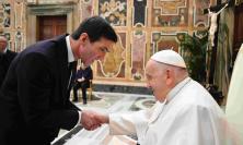 Acquaroli e i sindaci del cratere ricevuti in Vaticano da Papa Francesco