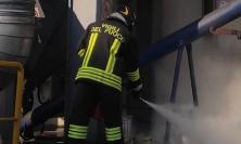 Sirolo, vigile del fuoco di 45 anni folgorato da un cavo elettrico: trasferito d'urgenza a Torrette