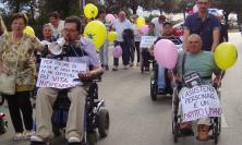 "Non vogliamo più vivere una vita di opportunità negate": la protesta dei disabili marchigiani