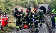 Tolentino - Treno si blocca nella galleria e scoppia un incendio, ma è solo un'esercitazione