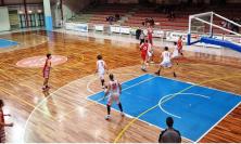 Pallacanestro, la Climacalor si scioglie nel derby: il Basket Tolentino vince 70-49