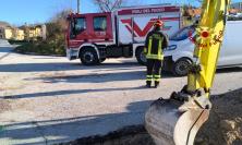 Apiro, fuga di gas: evacuate tredici persone, vigili del fuoco al lavoro da ore