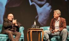 Corridonia, Dante Ferretti incanta il Teatro Velluti: "Maestria da Oscar" tra cinema e radici maceratesi