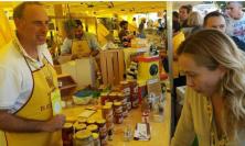 Castelraimondo, l’amore per le api de Il Girasole: il miele diventa esperienza per grandi e bambini