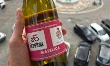 Matelica dedica un'etichetta del suo Verdicchio al Giro d'Italia