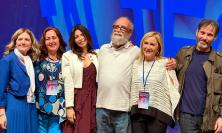 Giobbe Covatta conquista Civitanova con “Tu, Nao ed Io” e apre l'Edunova Humans in Tech
