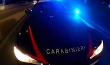 Recanati, tenta di rubare il cellulare a un docente in piazza: denunciato un 29enne