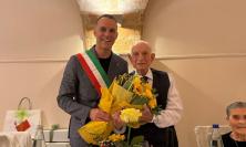 Morrovalle, Romano Rutili festeggia 100 anni circondato dall’affetto di familiari e amici
