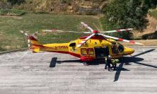 Schianto tra moto e auto a Corridonia: centauro 39enne trasportato a Torrette