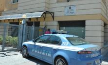 Civitanova, uomo ubriaco aggredisce agenti e danneggia il commissariato: arrestato