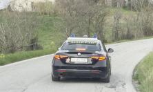 Montefano, l'ex compagna lo tampona e lo aggredisce: denunciata 27enne