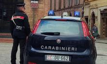 Tolentino, minacce aggravate tra il 2015 e il 2018: arrestata una donna di 65 anni
