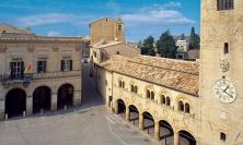 Montelupone accende l'estate con i "Giochi in borghese"