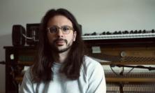 “By this Window”, il viaggio sonoro di Edoardo Petracci conquista il pubblico: crowdfunding superato