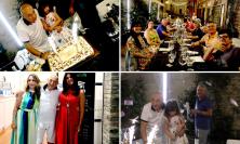 Macerata, una serata in stile “Dolce Vita” per festeggiare il compleanno del direttore Guido Picchio (FOTO)