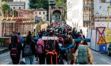 Marche in cammino verso Roma: oltre 900 giovani al Giubileo 2025