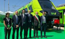 Marche, la flotta ferroviaria si rinnova: presentati cinque nuovi treni regionali elettrici