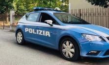 Eroina e cocaina nascoste in una fioriera: scatta il sequestro della Polizia