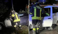 Tamponamento a catena e auto ribaltata fuori strada: doppio incidente nel sabato sera