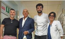 Uno chef stellato in corsia: gusto e sorrisi in regalo al reparto di Oncoematologia del Salesi