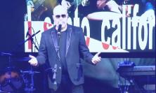 Giuseppe Trisolini, voce e passione: incanta Recanati con “Bésame Mucho” e “It's Now or Never”