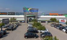 Al centro commerciale Val di Chienti una giornata da cani (felici): torna il "Bau Day"