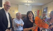 Civitanova, festa per la pensione di Gabriella Fiorelli: "Un ufficio che è stato casa"