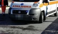 Macerata, scontro tra auto e moto a Villa Potenza: centauro 35enne in eliambulanza a Torrette