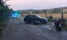 Macerata, scontro tra auto e moto a Villa Potenza: centauro 35enne in eliambulanza a Torrette (FOTO)