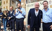 Salvini chiude il tour nelle Marche a Filottrano: il vicepremier incontra il "sindaco strano" Paolorossi