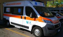 Macerata, malore al volante: 57enne si schianta contro un muro e muore in ospedale
