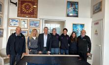 “Giro di Boa” a Civitanova: la vela come rinascita per le donne dopo il tumore al seno