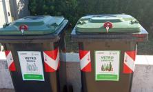 Vetro bianco separato nel centro storico: Civitanova e Cosmari puntano sul riciclo avanzato